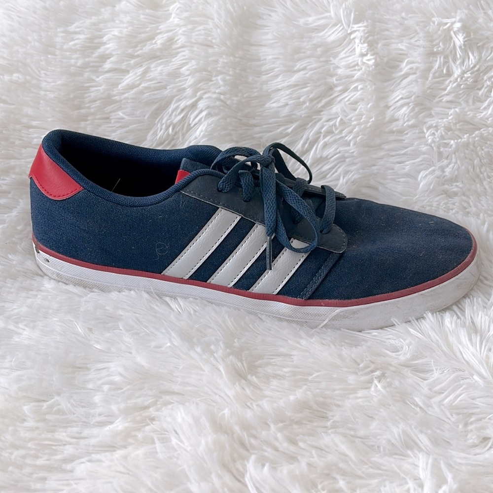 Men’s Adidas sneakers